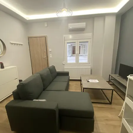 Διαμέρισμα Renovated With Separate Access
