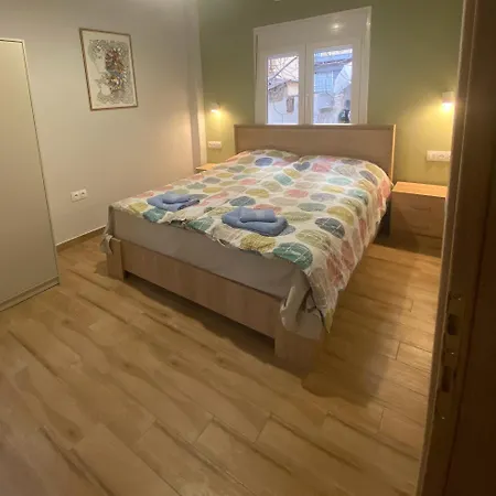 Apartment Renovated With Separate Access