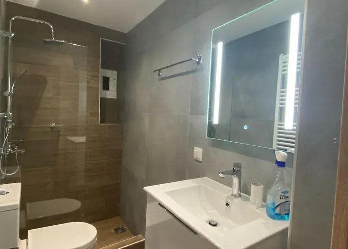 Renovated With Separate Access Apartament